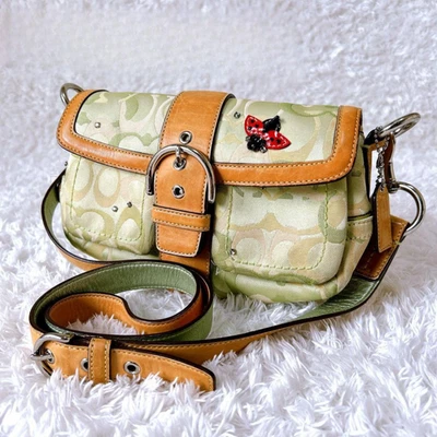 COACH Signature Soho Ladybug Mini Shoulder Bag Green 6719 Vintage Rare - Image 1 of 4