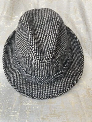 Vintage Dobbs Fifth Avenue New York Grey Tweed Wool Fedora Hat Size 7 1/8 - Image 1 of 4