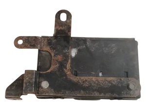 PEUGEOT 205 GTI CTI FUSE BULKHEAD STRUT TOP RELAY BOX - Picture 1 of 2