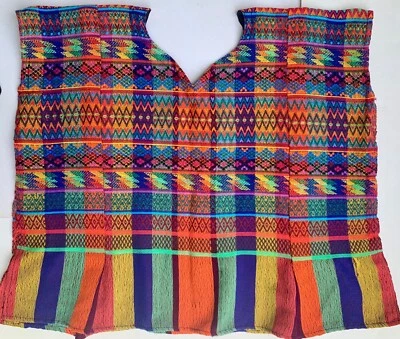 Huipil guatemalteco vintage tejido a mano - San Martín Jilotepéquez - 28" An x 25" L Foto 1 de 2