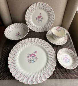 Myott Staffordshire -Olde Chelsea "Miniature Pattern" 6 Pc Place Setting England - Picture 1 of 19