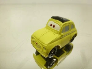 DISNEY PIXAR CARS FIAT 500 LUIGI -RESIN- YELLOW L4.5cm - GOOD CON. - 54 - Imagen 1 de 5