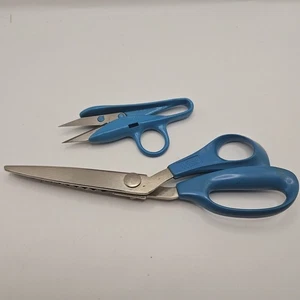 Tijeras de coser vintage Wiss Wissper Lite tijeras para cortar y rosar asas azules - Imagen 1 de 19