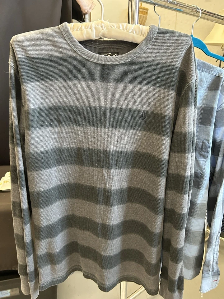 Volcom мужской бесконечный LThermal свитер Sz большой/темно серый/белый графический логотипы - Изображение 1 из 4