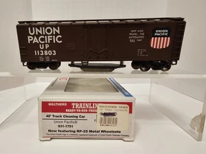 Walthers Trainline 931-1751 HO Union Pacific 40' Boxcar Track Cleaning Car - Picture 1 of 7