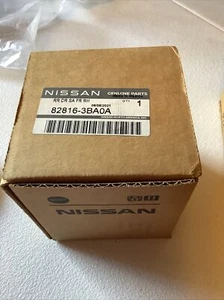 2012-2019 Nissan Versa REAR DOOR SASH FRONT RH/LH 82816-3BA0A & 82817-3BA0A - Picture 1 of 5