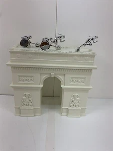Omega Retail display Paris 2024 Olympic - Para Olympic Arc de Triomphe - Picture 1 of 24