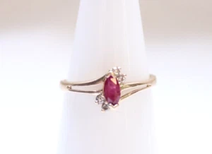 10K Yellow Gold Natural Ruby Marquise CZ Ring 1.1gr - Picture 1 of 6