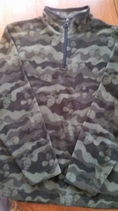 Old Navy Boys size medium 8 fleece pullover green camouflage with skulls - Picture 1 of 4
