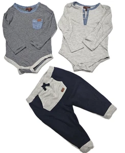 7 For All Mankind 18M 3-teiliges Set - 2 Langarm Bodys + Jogginghose - Bild 1 von 4