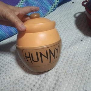 DISNEY WATCH COLLECTORS CLUB SERIES IV HUNNY POT CERAMIC LIDDED JAR - Picture 1 of 6