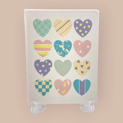 Libreta de direcciones de bolsillo con sello de colección corazones de 3,5" x 5" años 80 hecha en Corea - Nuevo de Lote Antiguo Foto 1 de 4