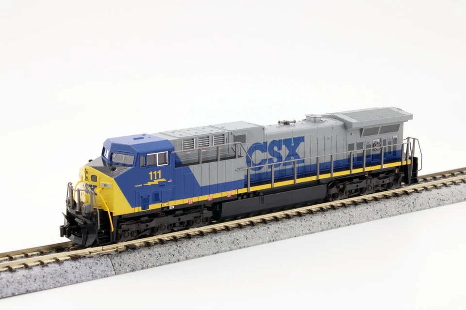 Kato 176-7044 N CSX AC4400CW Diesel Locomotive #111 - Image 1 of 1
