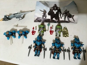 Mega Construx Destiny Sparrow, Hunters, & Fallen Figures. - Picture 1 of 8