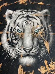 Majestic White Tiger T Shirt Blue Eyes Siberian Acid Wash Vintage Style Sz M C51 - Picture 1 of 5