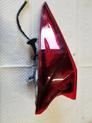 17 18 19 20 21 22 TOYOTA PRIUS PRIME CONDUCTOR LUZ TRASERA IZQUIERDA CUARTO MONTADO OEM Foto 1 de 4