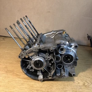 1974-76 YAMAHA RD200 CRANK CASES #397-15111 / 15121-00 - Picture 1 of 16
