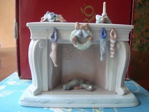 Lladro #6668 Night Before Christmas Collection Up the Chimney He Rose - Damaged - Picture 1 of 17