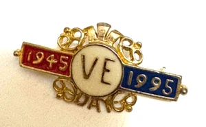 Rare VE Day Pin Brooch Badge 1945 To 1995 50 Years Gold Plate Metal & Enamel - Picture 1 of 2
