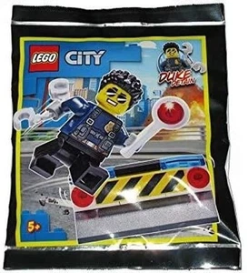 LEGO City Duke Detain Policeman Minifigure Foil Pack Set 952011 - Picture 1 of 1