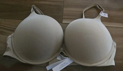 NUEVO CON ETIQUETAS Camiseta Victoria's Secret Bombshell Desnudo Añadir 2 Tazas Sujetador Push Up Acolchado 36C  Foto 1 de 4