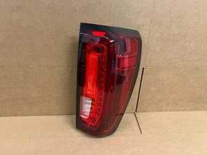 OEM 2020 2021 2022 2023 GMC SIERRA 1500 2500 LED TAIL LIGHT RIGHT RH NICE!! - Picture 1 of 9