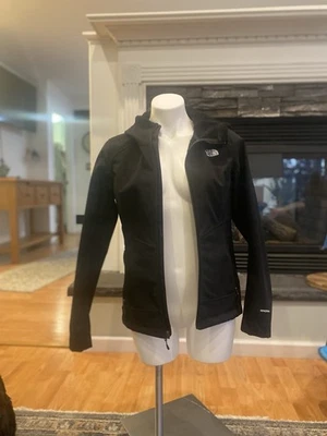 Chaqueta negra con cremallera completa Windwall de The North Face para mujer Foto 1 de 4