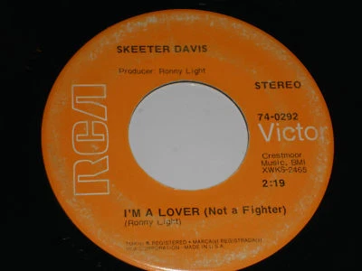 SKEETER DAVIS I'm a Lover 45 I Didn't Cry Today VG++ 7" - Image 1 of 2