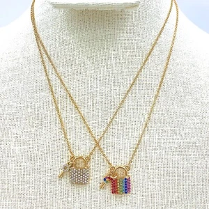 Small Rhinestone Padlock Charm Necklace - Available in 2 Colors - Bild 1 von 8