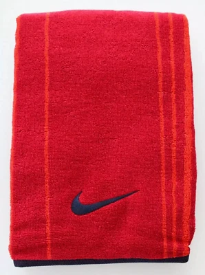 Toalla Nike Jacquard Grande Deportiva Gimnasio Rojo/Rojo Desafío/Azul Marino Medianoche Foto 1 de 4