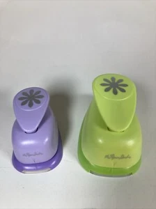 The Paper Studio Set Of 2 Flower Lever Punches Paper Crafts Scrapbooking Cards - Picture 1 of 8