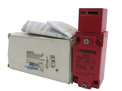 INTERRUPTOR DE SEGURIDAD TELEMECANIQUE XCSA703 NUEVO Foto 1 de 4