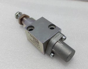 Válvula de extensión de brazo hidráulico Palfinger 100672 UV200A / PM1400102 / 103001PAL14 - Imagen 1 de 7