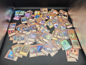 Yu-Gi-Oh Italian IT Random Bundle Joblot Effect Monster x 165 Cards - Picture 1 of 3