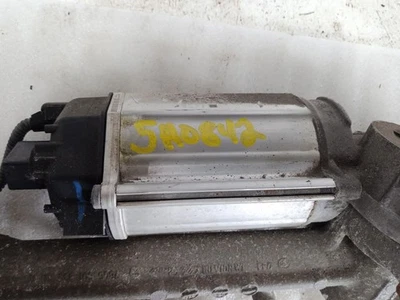 Engranaje de dirección asistida/rack y piñón Cherokee Sku #4211590 2015 Foto 1 de 4