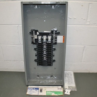 Square D QO Load Center QO318L200G,208Y/120/240V 交流电,18 个空间,3 PH,主凸耳 — 第 1/4 张图片