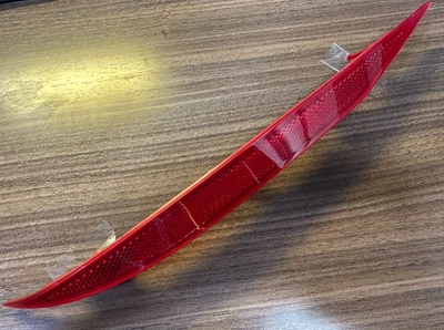 NUEVO OEM HYUNDAI ELANTRA 2021-2023 LADO PASAJERO PARACHOQUES TRASERO REFLECTOR (ROJO) Foto 1 de 3