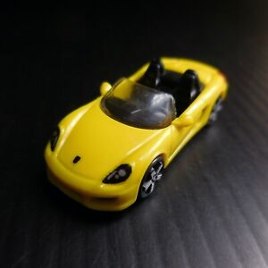 Voiture miniature Porsche jaune cabriolet décapotable MPG FT065 vintage N6297  