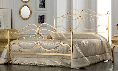 LETTO MATRIMONIALE IN FERRO BATTUTO IN VERA FOGLIA ARGENTO/ORO E ANTICATI (FLO) - Immagine 1 di 4