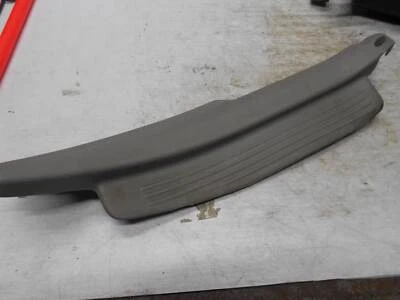 Toyota Corolla 1998-2002 moldura de moldura de moldura de alféizar de puerta lateral derecho del pasajero trasero derecho del pasajero Foto 1 de 4