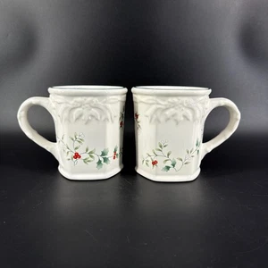 Pair Pfaltzgraff Winterberry Sculpted 15oz Coffee Mug Discontinued Embellished - Picture 1 of 8