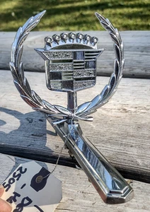 1971-1974 RARE Cadillac Chrome Hood Ornament Emblem Assembly *GC+* Deville - Picture 1 of 17