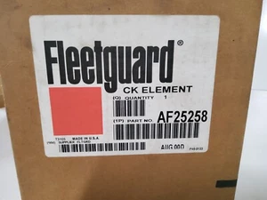 Fleetguard AF25258 air filter - Picture 1 of 2