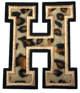 Aufnäher zum Aufnähen & Aufbügeln bestickt Kleidung Hüte Jacken Mantel Namen Buchstaben H A486 - Bild 1 von 3