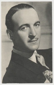 David Niven mid 1940s vintage Tarjeta Postal Film Star Postcard #30 - Picture 1 of 2