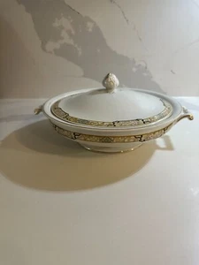 Johnson Brothers Soup Tureen Rose & Yellow Scrollwork - Picture 1 of 11