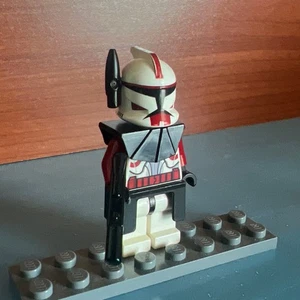 LEGO Star Wars (7681) Clone Commander Fox Minifigure Phase 1 sw0202a - Picture 1 of 4
