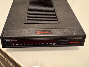 USRobotics Courier USR3453C (3CP3453) 56 Kbps - Photo 1/3