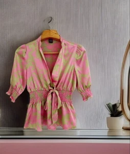BCBG MAZ AZRIA Women Top Blouse XS Satin Pink Olive Smocked Peplum Front Tie - Picture 1 of 7