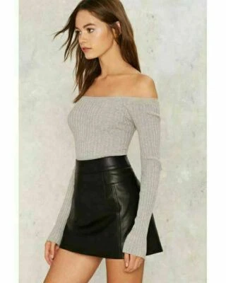 Minifalda Turn Up The Night de cuero vegano negro colección Nasty Gal 6 8 Foto 1 de 4